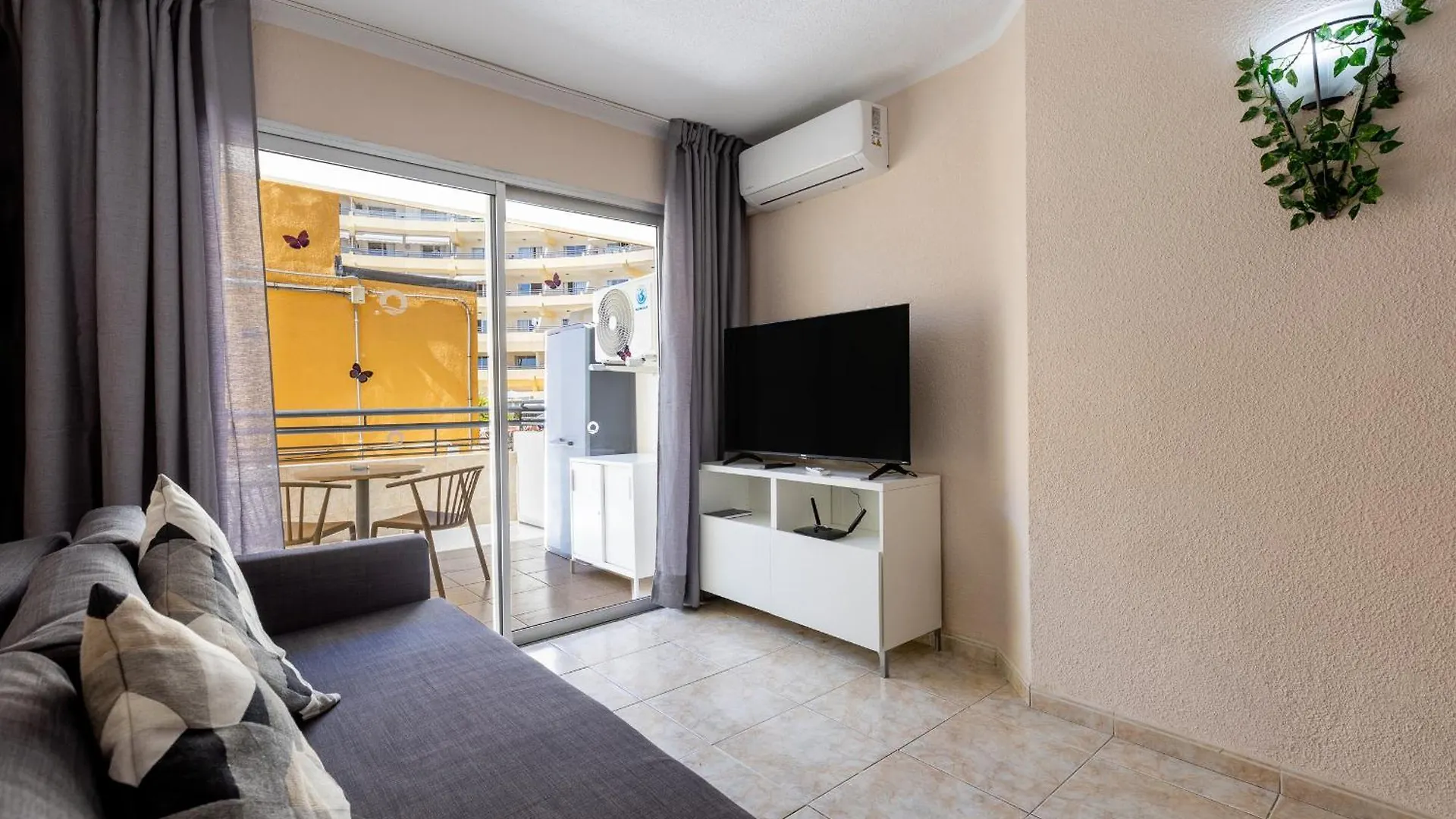 Great Location W 1 Bedroom Costa Adeje Apartament
